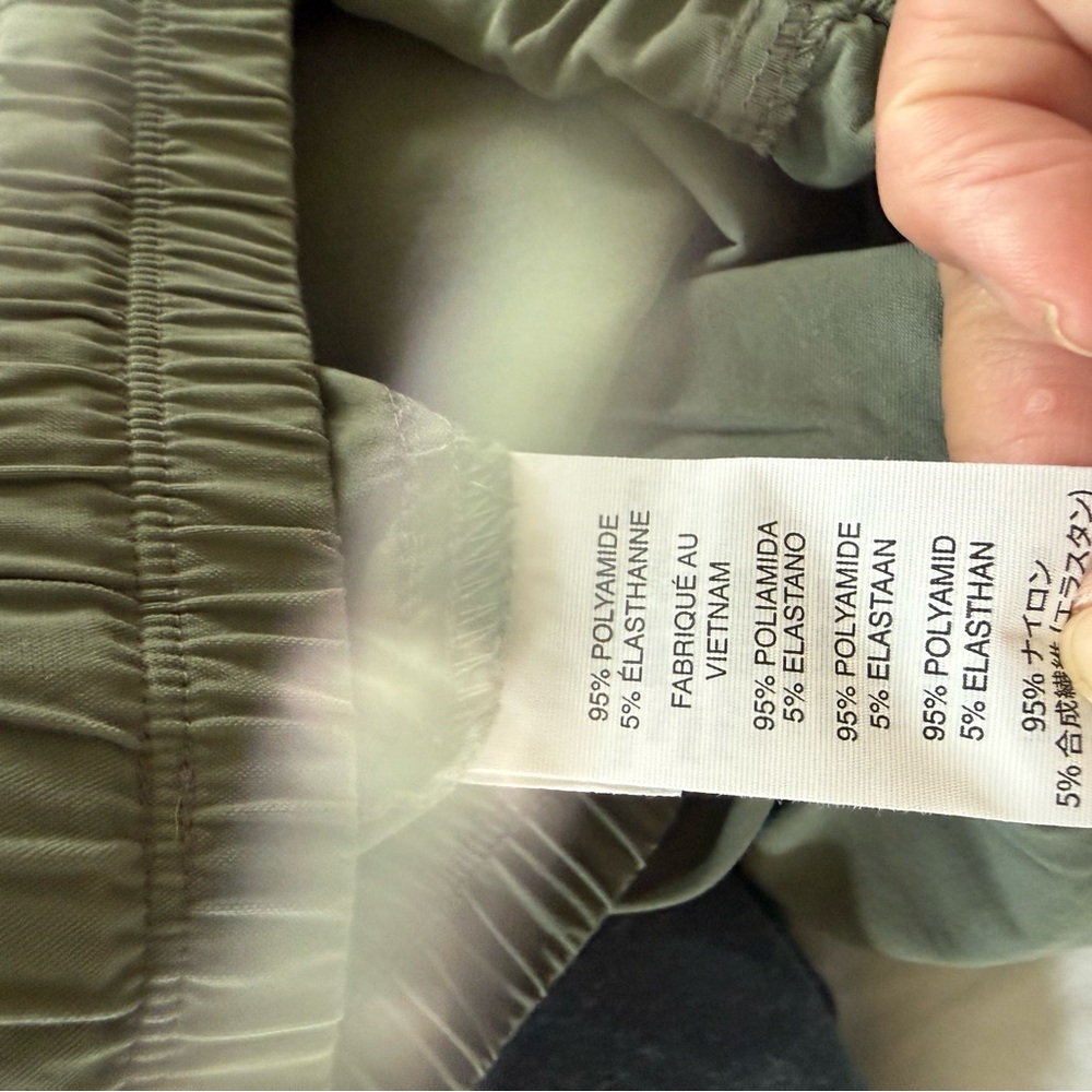 Womens Vuori Olive Green Cargo Perfomance Jogger Pants - Picture 4 of 4